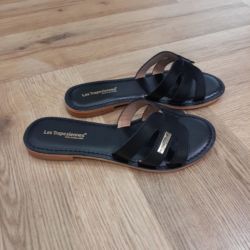 Damia Black – Image 2