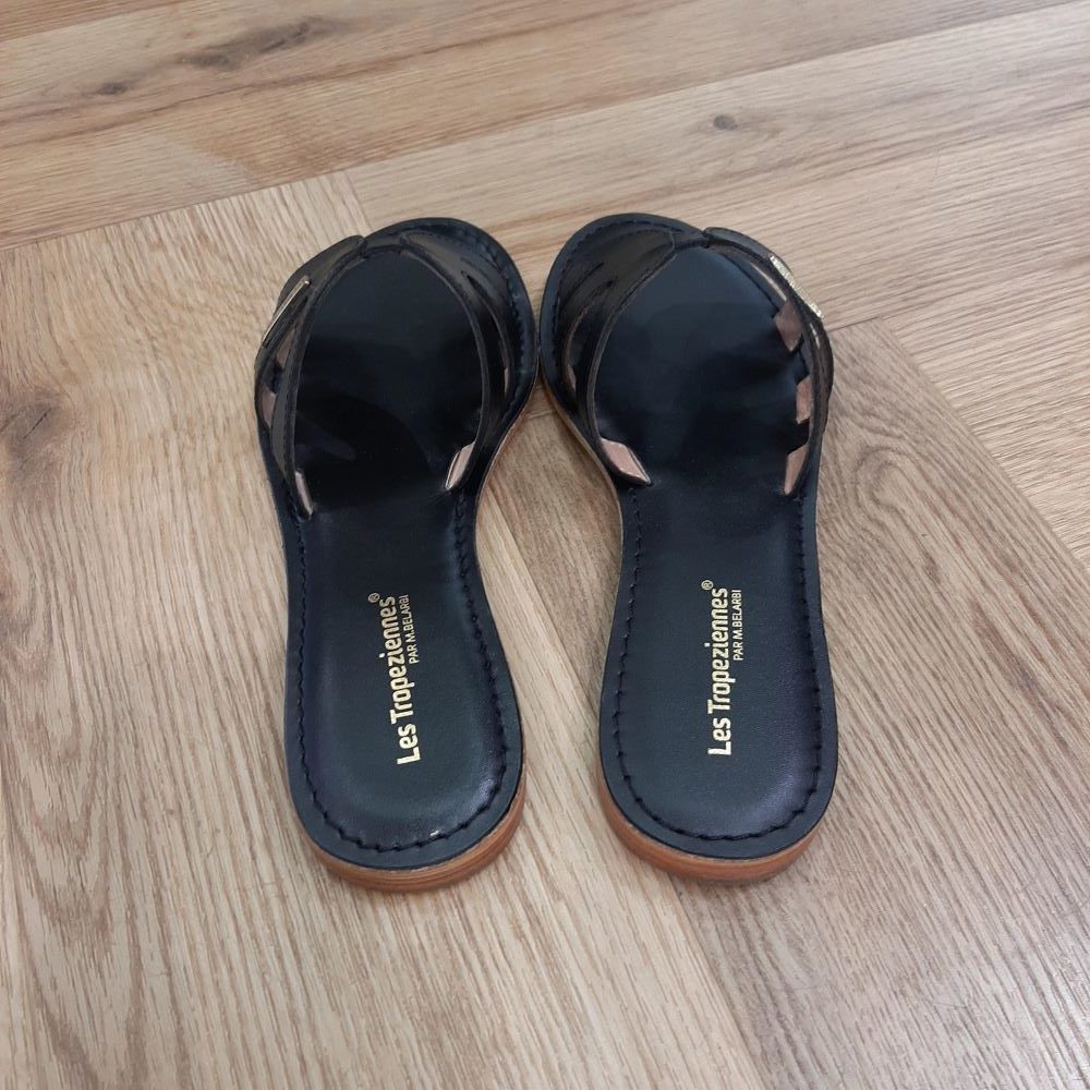 Damia Black – Image 4