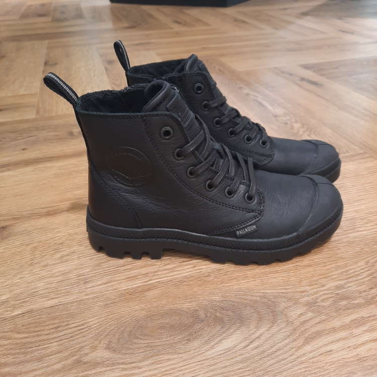Pampa Hi Zip Black