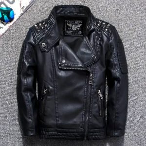 Blouson en simili cuir avec imitation de clous pour garçon