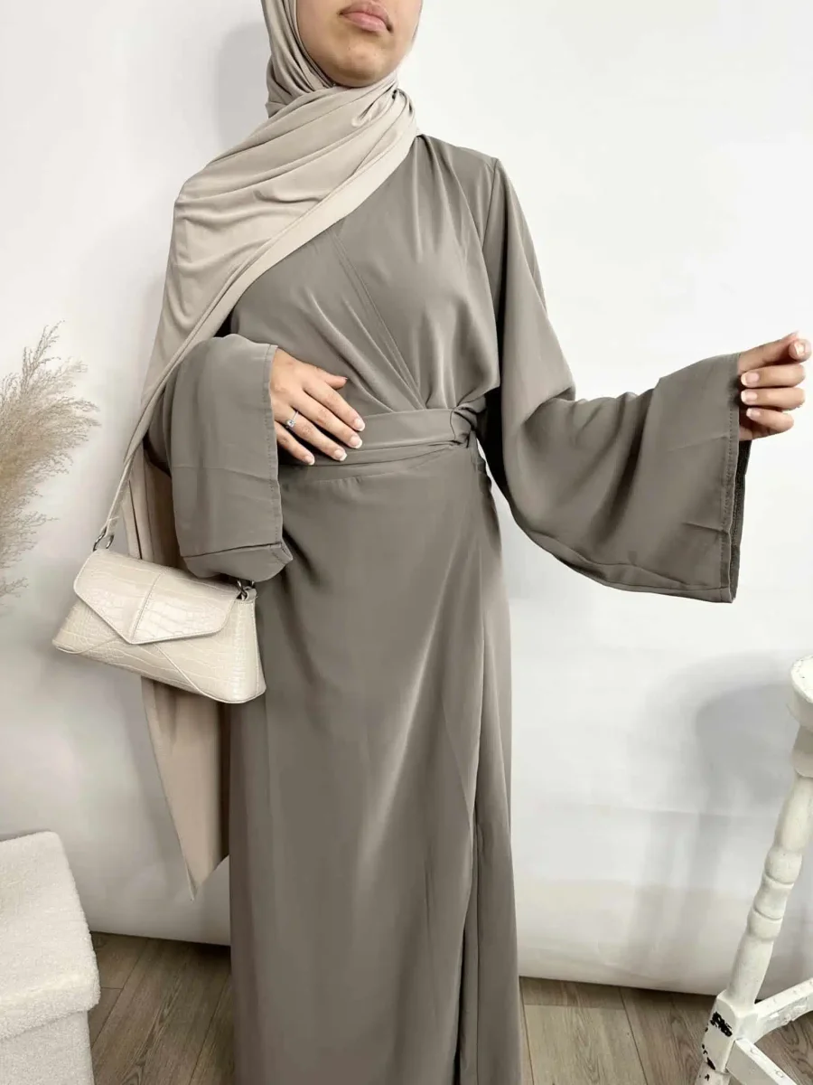 Abaya soie de medine à Nouer – Image 4