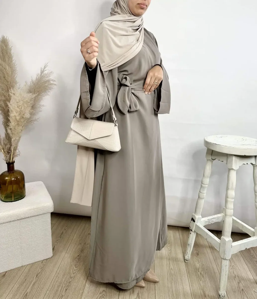 Abaya soie de medine à Nouer