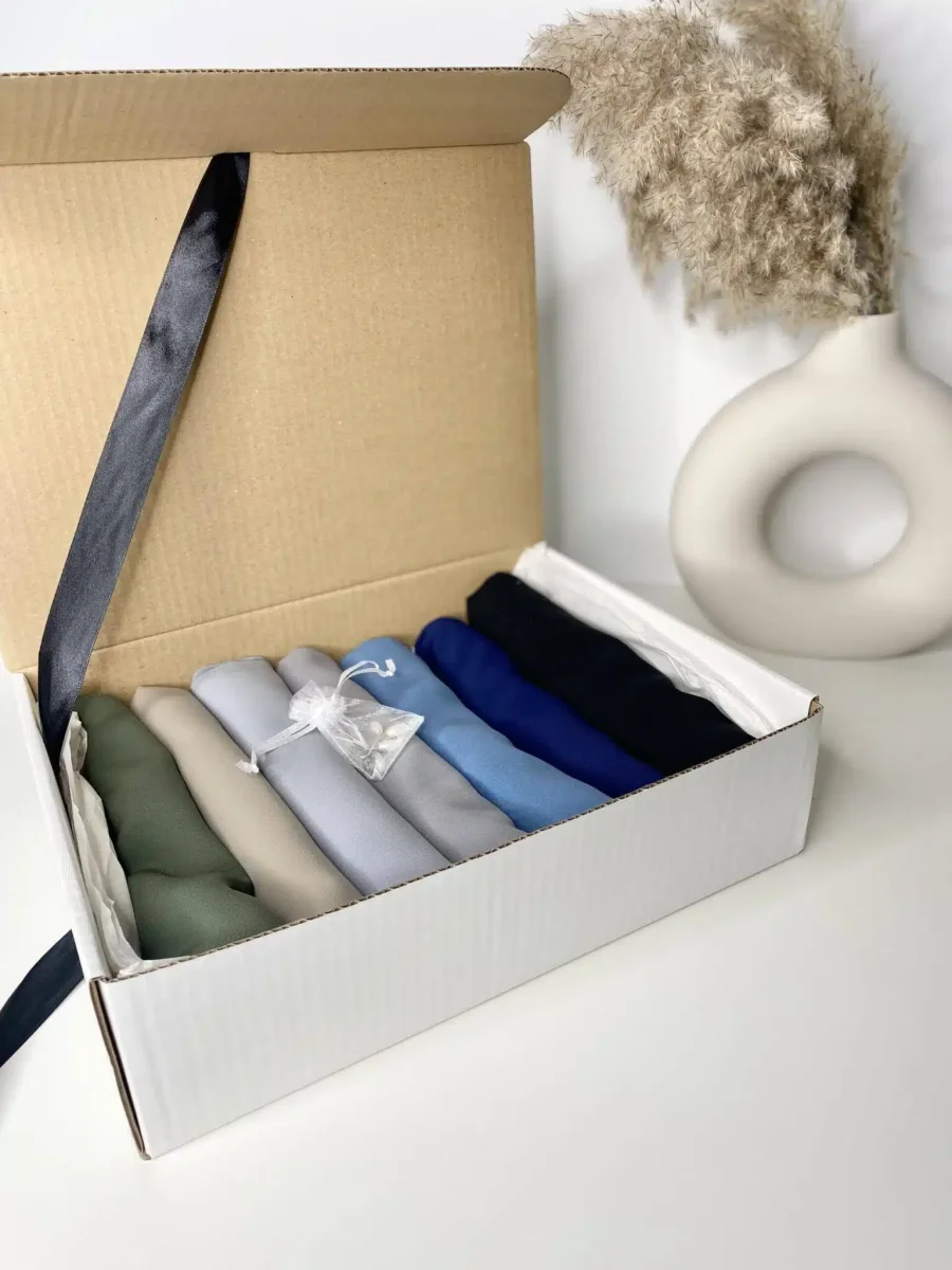 Box à Hijab Soie de Médine Noir