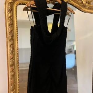 Lucie Gabossi - Iro Robe Noire Oxanne Bustier