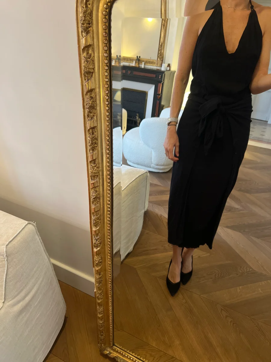 Lucie Gabossi - Vix Paula Hermanny Robe noire – Image 2