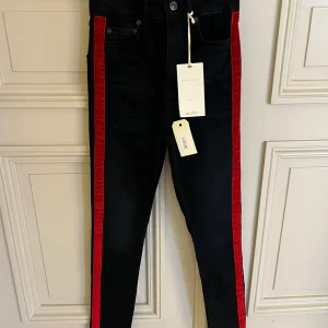 Lucie Gabossi - Zara Pantalon Neuf bande velours rouge