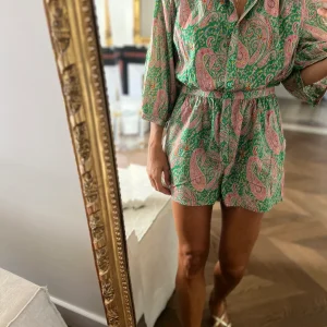 Combishort Ba&sh colorée verte et rose