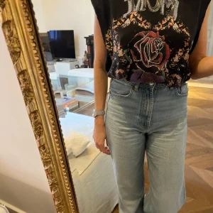 Lucie Gabossi - Iro Tshirt en lin gris foncé