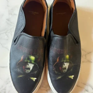 Lucie Gabossi - Givenchy Sneakers squelette en cuir noir Pointure 40