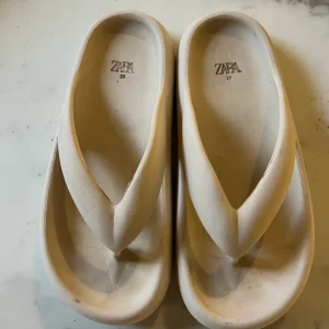 Lucie Gabossi - Zara Tongues T.36