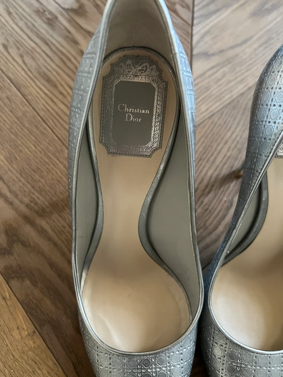 Escarpins Dior argentées – Image 4
