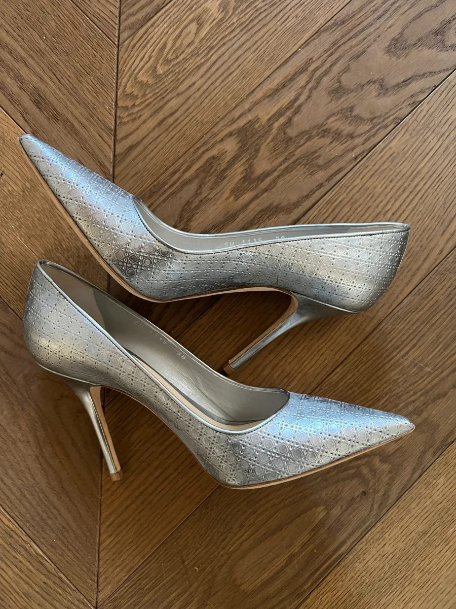 Escarpins Dior argentées – Image 6
