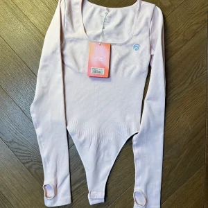 Marine Lorphelin Body Oceans Apart rose