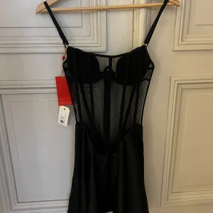 Lucie Gabossi - God Save Queens Body robe noire Neuve Imparfait T.XS