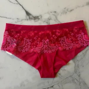 Lucie Gabossi - Simone Pérèle Shorty fushia T1