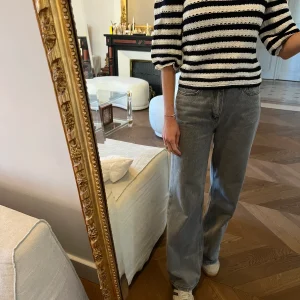 Haut Maje à rayures blanc et bleu marine