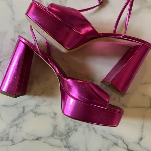 Flora Coquerel - BV Sandales à talons rose metallisé P.40