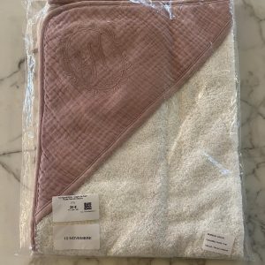 10 Novembre - 10 Novembre - Cape de bain Rose Neuve Sacha T.U