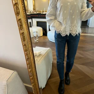 Blouse Balzac blanc col montant