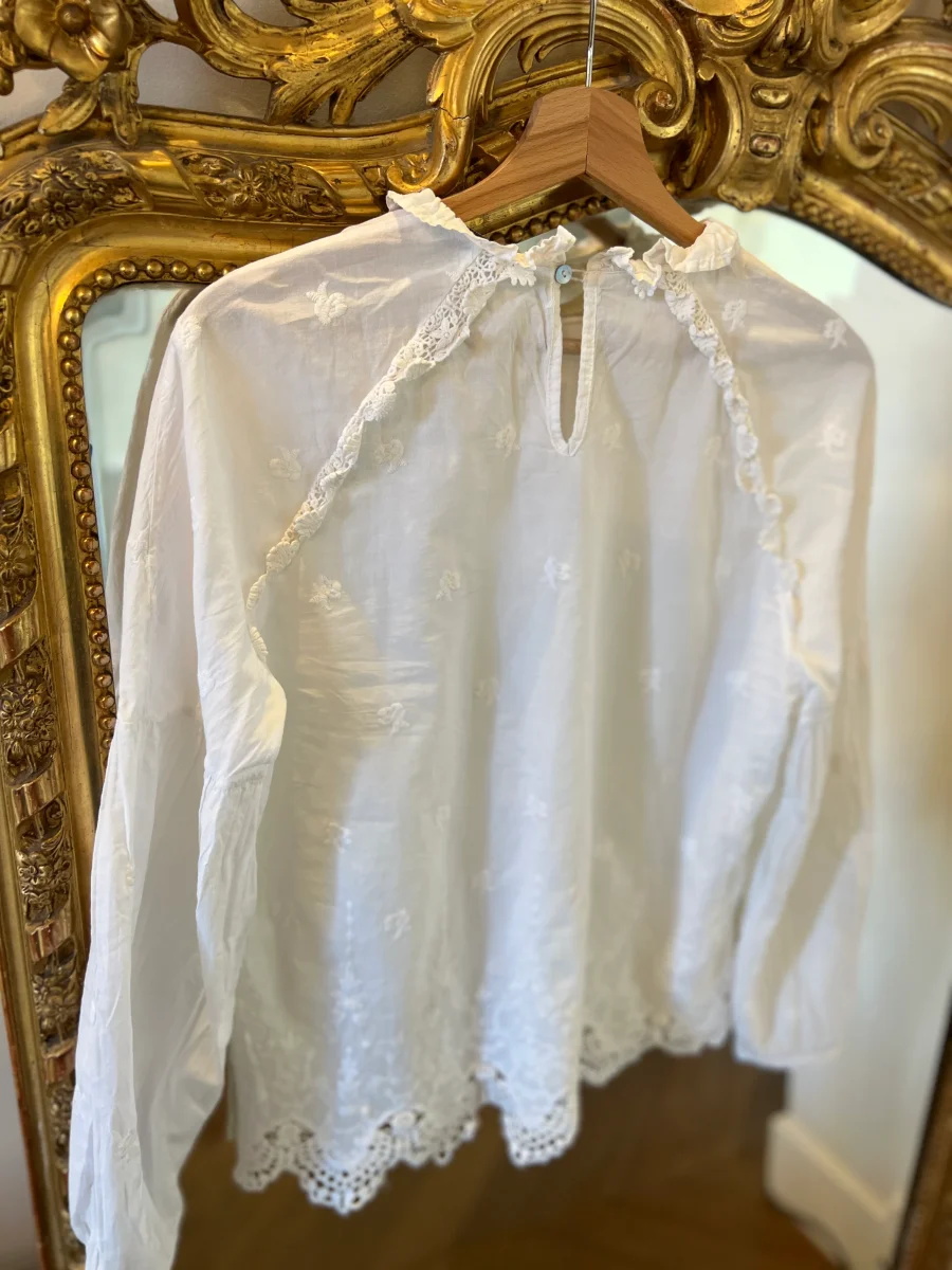 Blouse Balzac blanc col montant – Image 9
