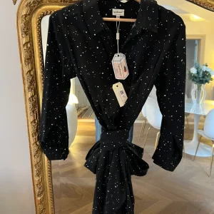 Tajine Banane - Robe noire tachetée blanc T.XS