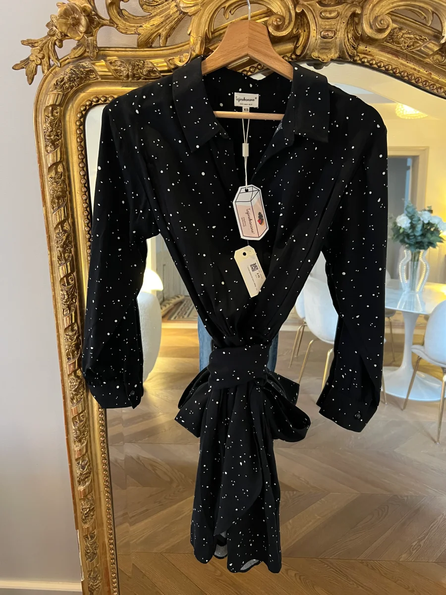 Tajine Banane - Robe noire tachetée blanc T.S – Image 4