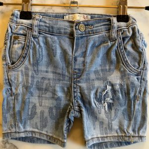 Lucie Gabossi -Zara Bermuda en jean T.9/12mois