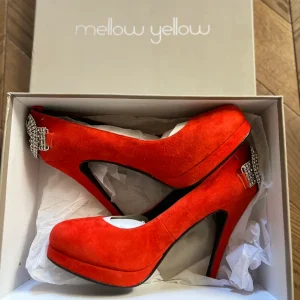 Escarpins Mellow Yellow orangé aux talons