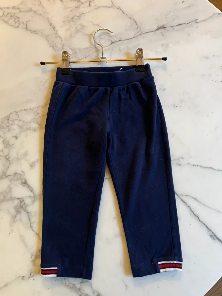 Lucie Gabossi - Gucci Jogging bleu marine T.18/24mois – Image 2
