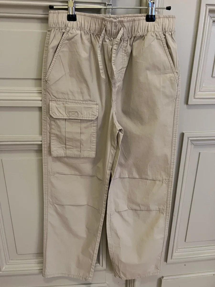 Lucie Gabossi -Tape à l'oeil Pantalon beige avec poche T.5ans – Image 2