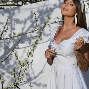 Lucie Gabossi - Guess Robe blanche manches plissée