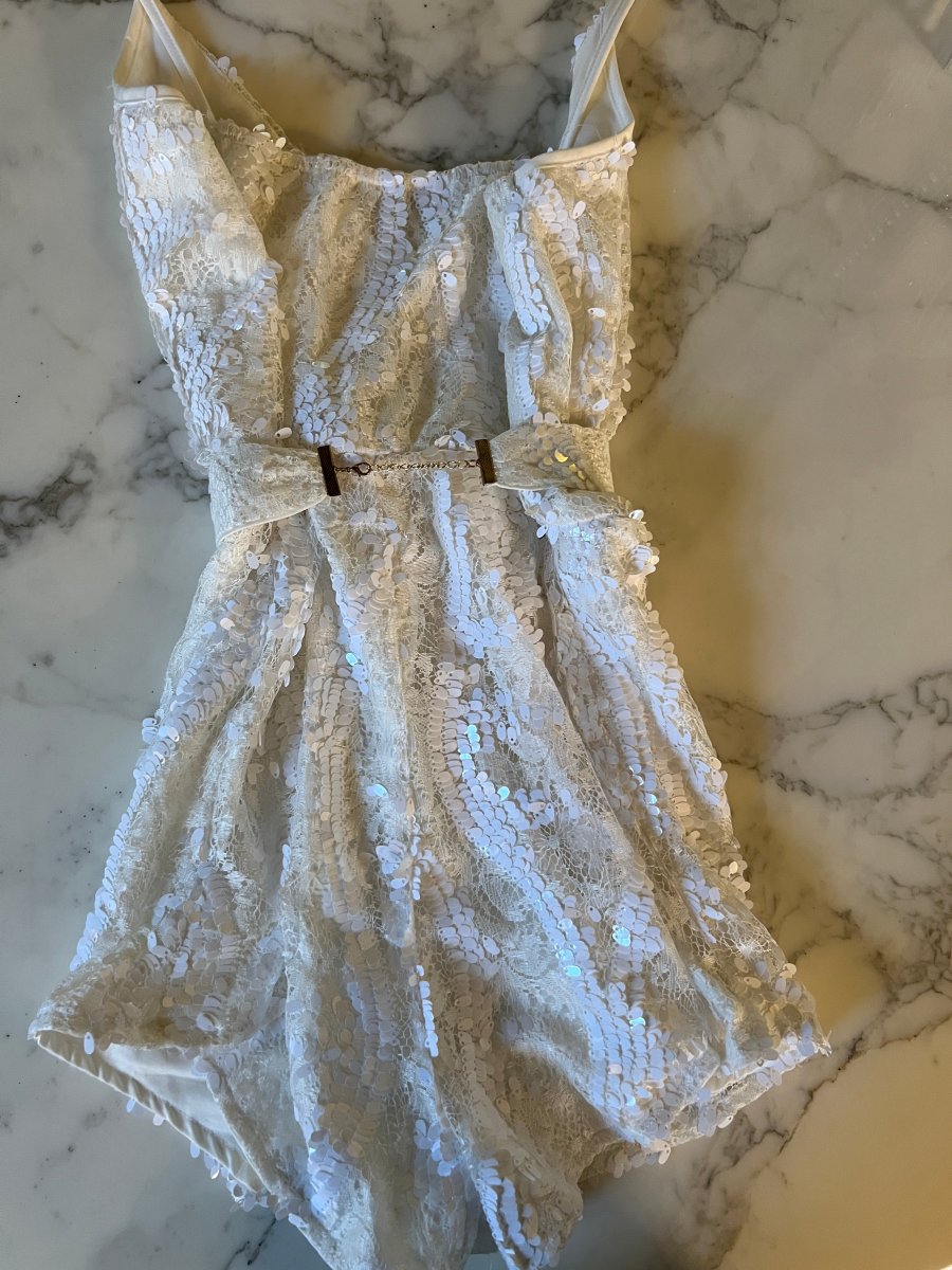 Lucie Gabossi - Sabo Luxe Combishort blanche de soirée à papilles – Image 4