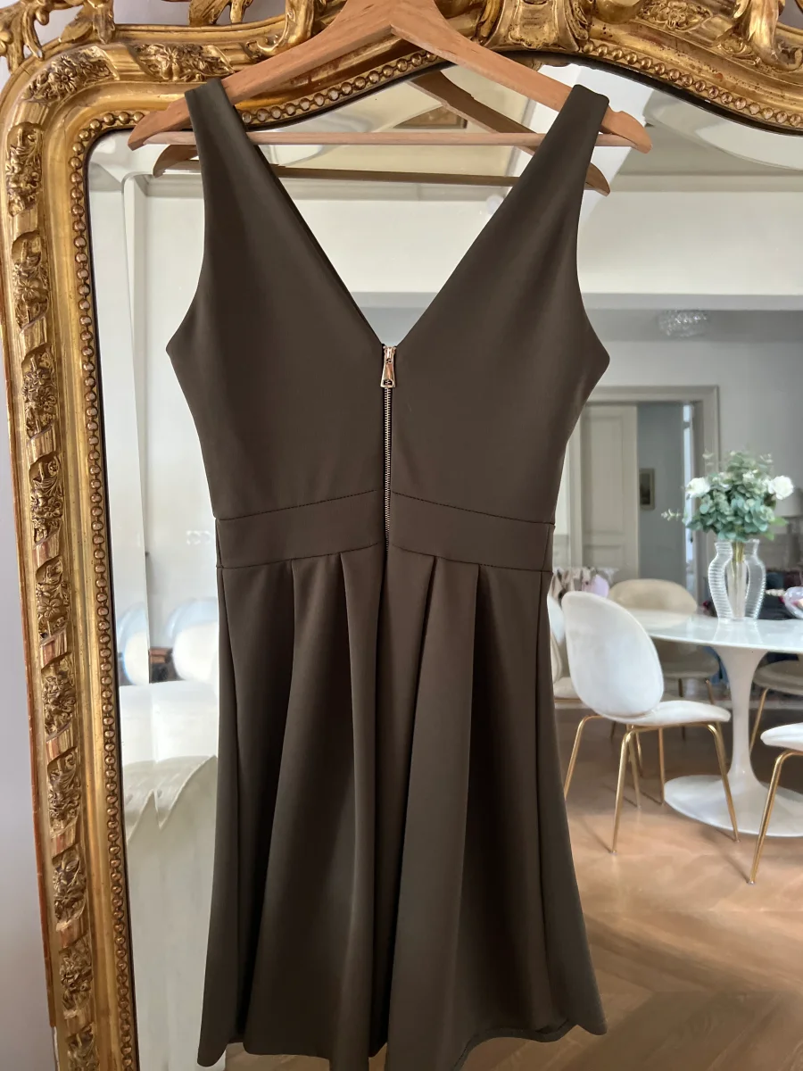 Marine Lorphelin Robe kaki patineuse – Image 7