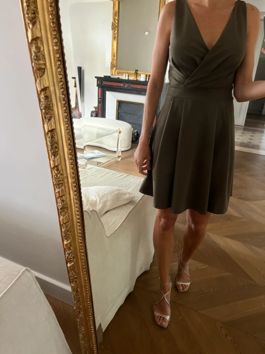 Marine Lorphelin Robe kaki patineuse – Image 4