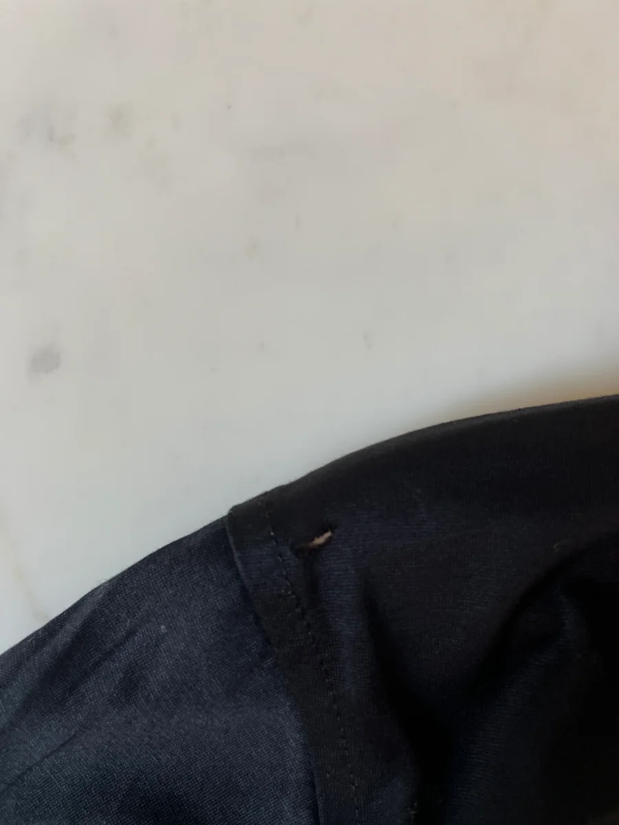 Lucie Gabossi - Balmain Polo noir fermeture eclair – Image 5