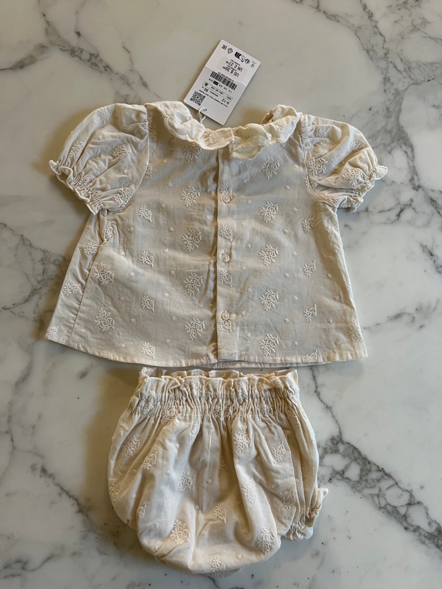 Zara - Ensemble Blouse et shorty ecrue avec col Neuf T.9-12 mois – Image 5