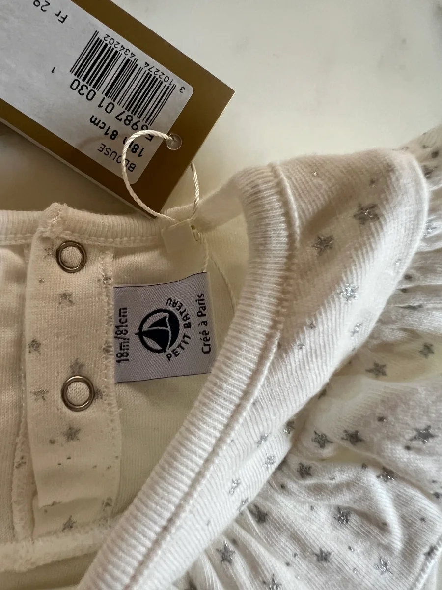 Petit Bateau - Blouse blanche étoiles argentées T.18 mois – Image 4
