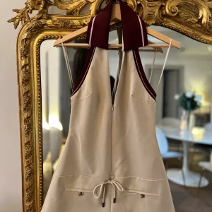 Robe Zara Neuve beige col bordures bordeaux