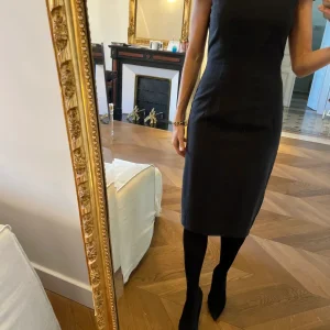 Robe Tara Jarmon en laine grise avec col collier