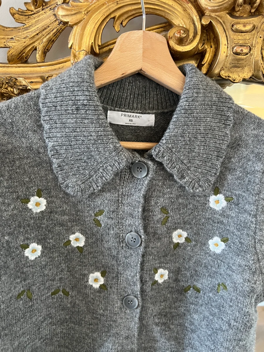 Primark - Pull gris manches courtes à fleurs – Image 6