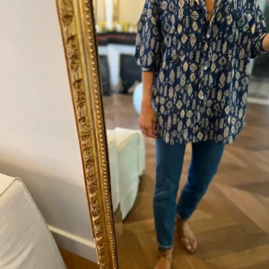 Ariane Brodier Chemise Molly Bracken bleue imprimée beige