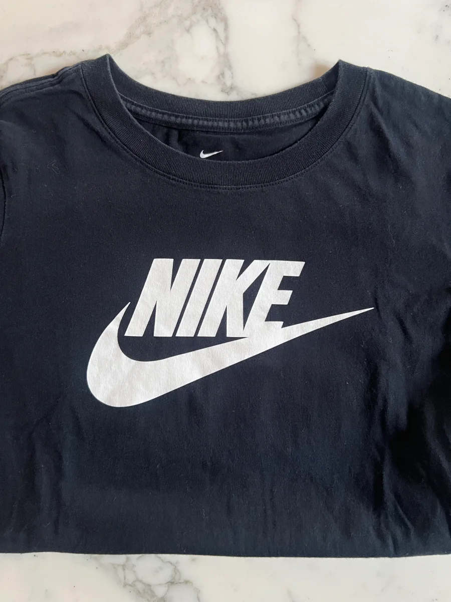 Nike - T-shirt noir logo blanc – Image 4