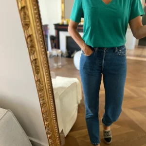 Ariane Brodier T shirt Vila vert irisé col v