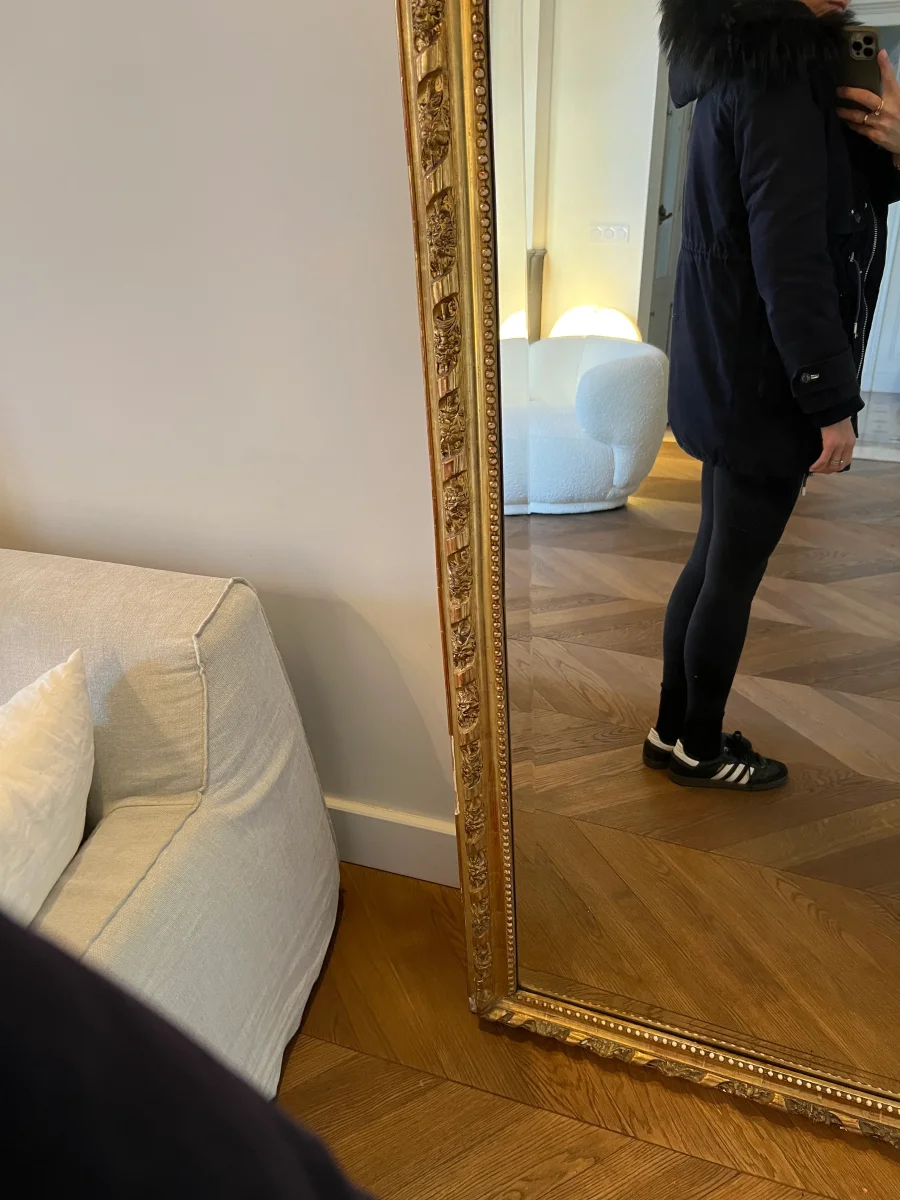 Manteau Claudie Pierlot bleu marine capuche fourrure – Image 3