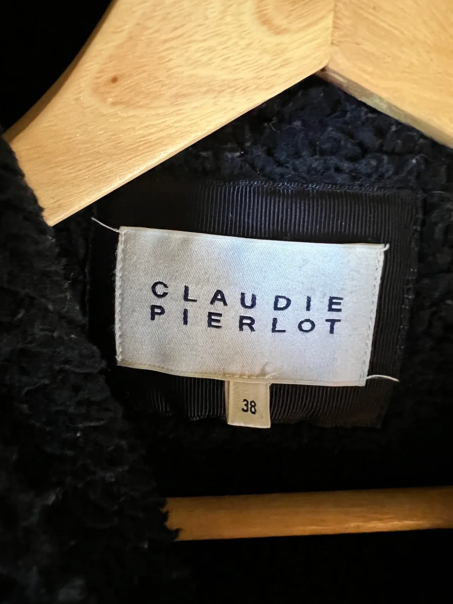 Manteau Claudie Pierlot bleu marine capuche fourrure – Image 8