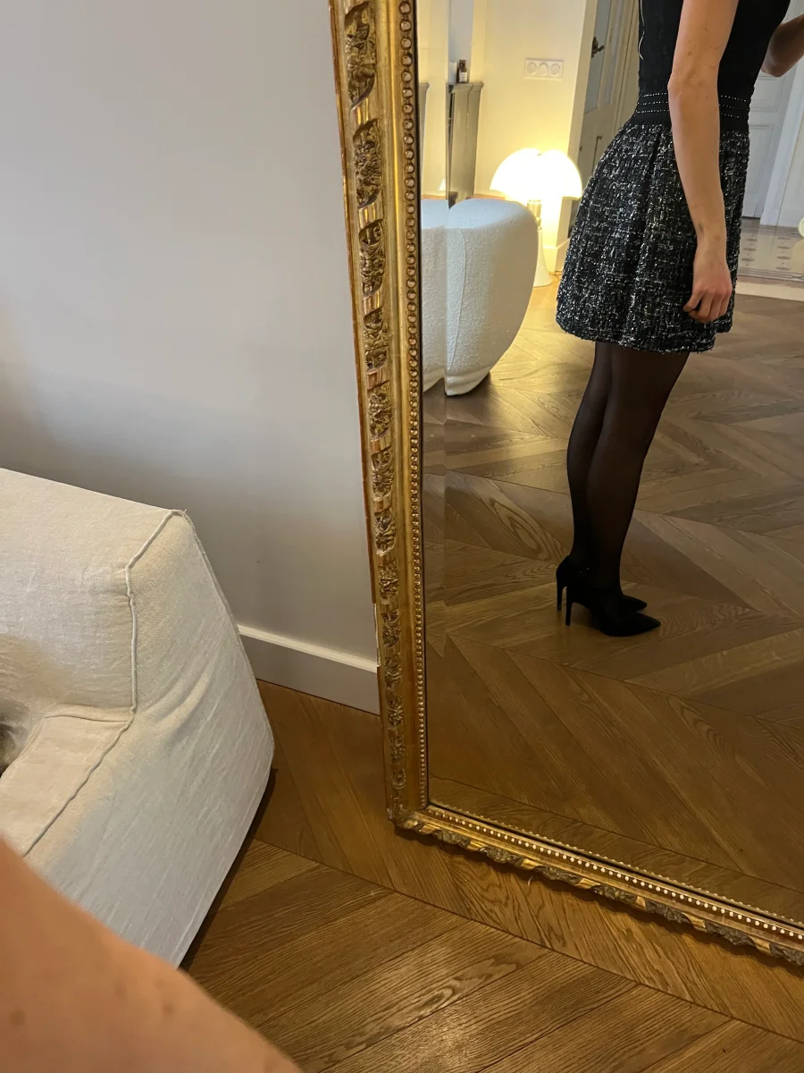 - Robe en tweed et dentelle – Image 5