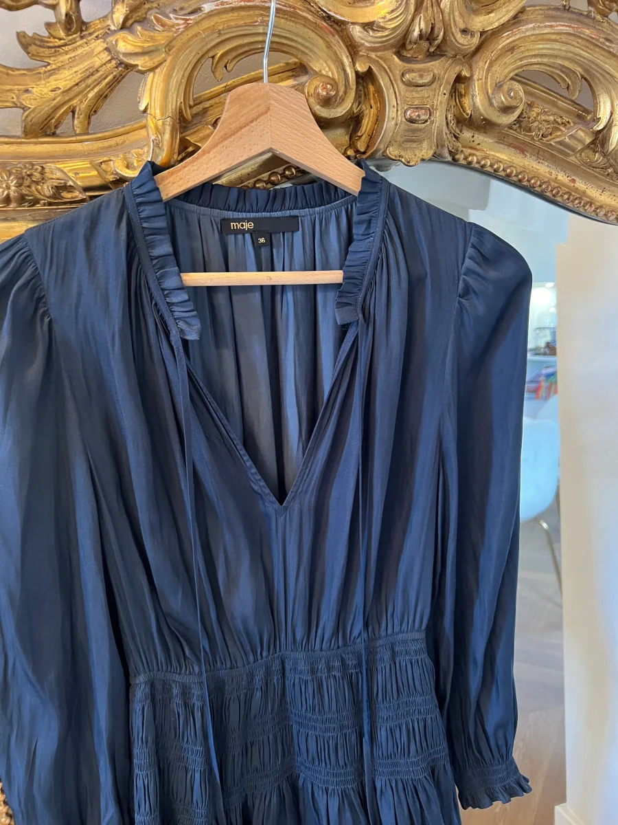 Maje - Robe bleu marine plissée – Image 7