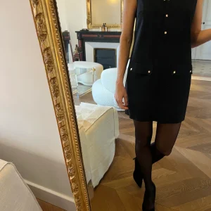 Irie Wash - Robe noire boutons dorés