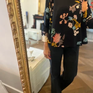 Topolina - Blouse noire à fleurs
