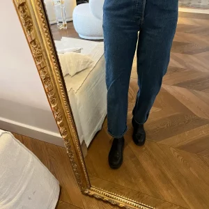 Jean Levis brut Ribcage Straight